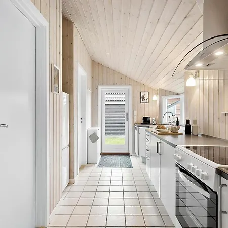 Cozy In With Kitchen Frorup