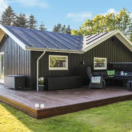 Cozy In With Kitchen Frorup